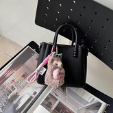 حقيبة يد نسائية صغيرة أنيقة مع حليّة جذابة لون أسود - KSA